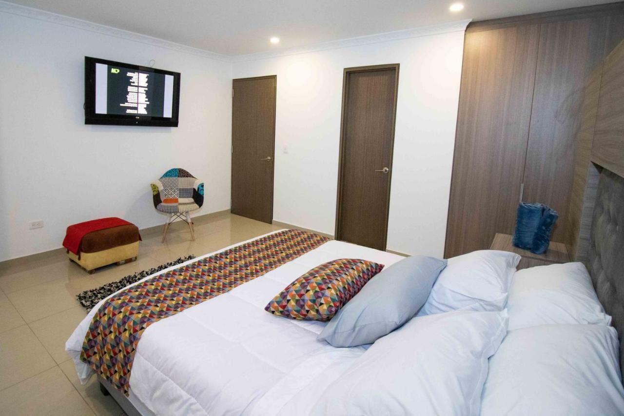 Hotel Madrid Plaza Colombia Exteriör bild